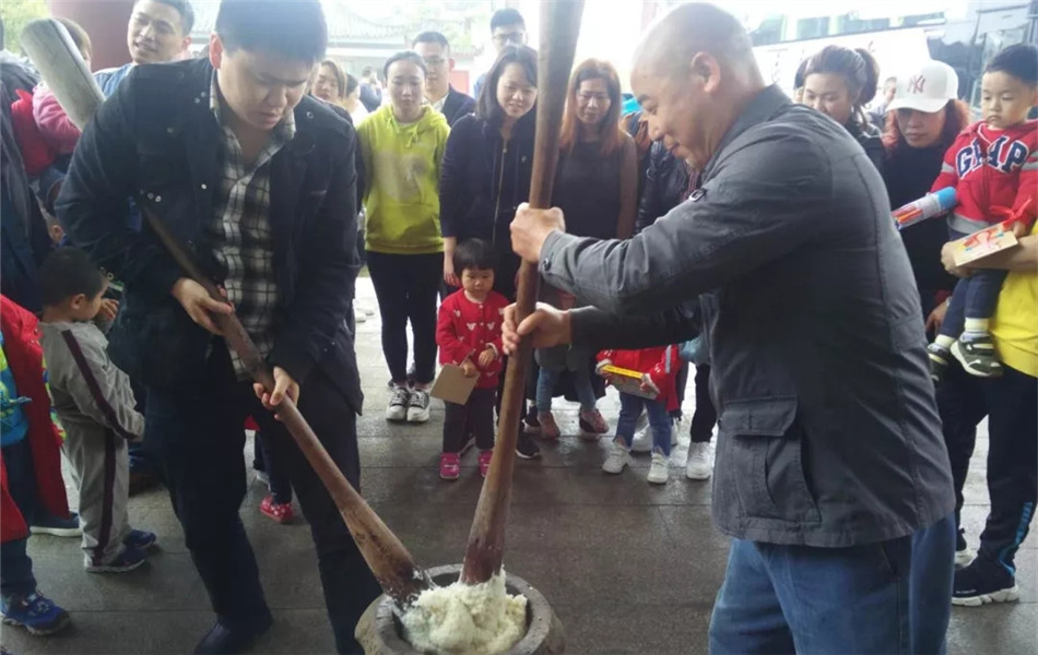 BBunion涪陵金科世界中心:大手拉小手,一起去郊游 BBunion涪陵金科世界中心:大手拉小手,一起去郊游